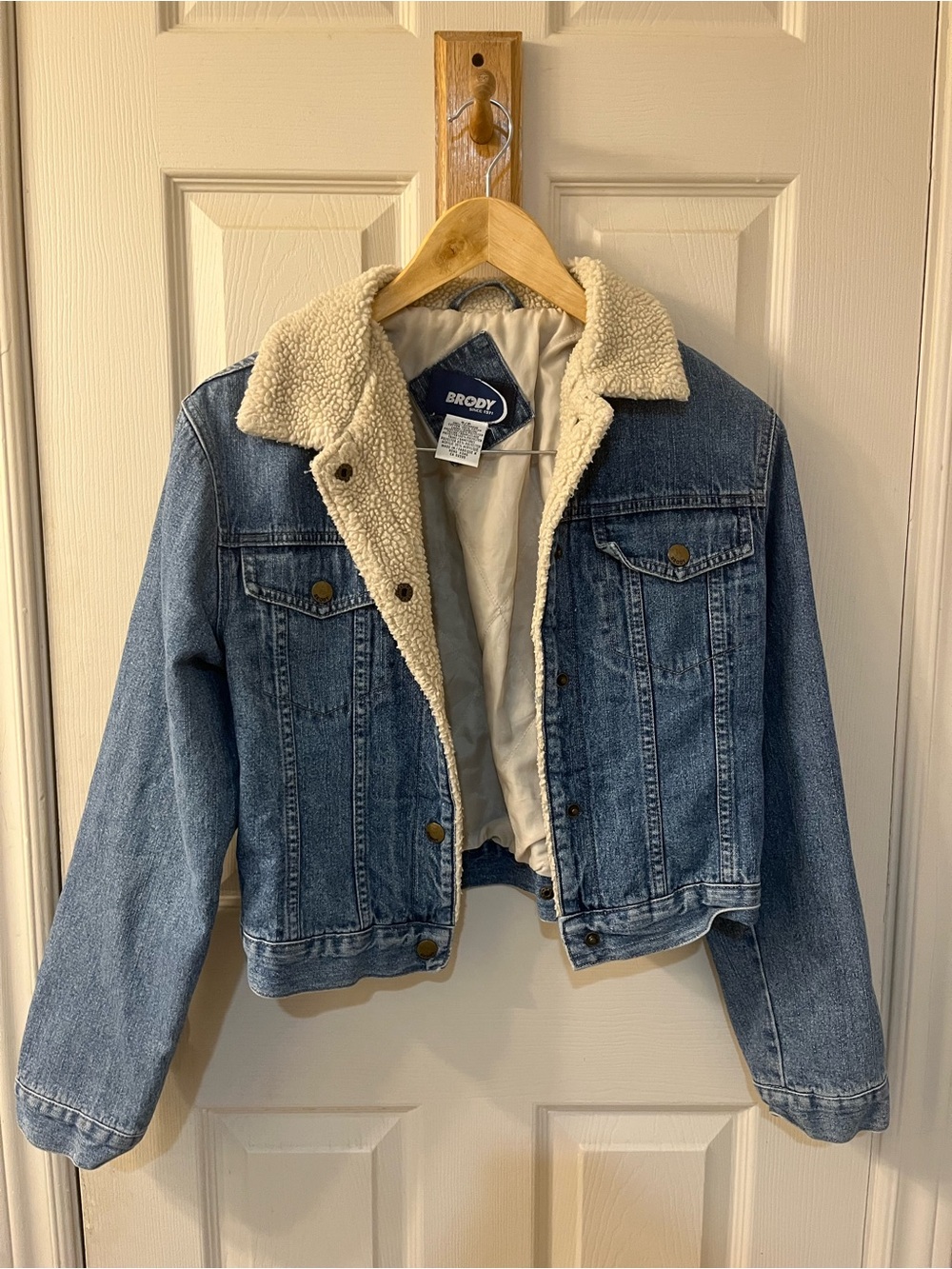 Brody Women's Blue Denim Jacket with Cream Sherpa Collar